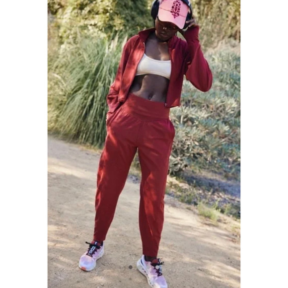 (S) NWOT $148 Free‎ People Never Better Structured Joggers Crimson - Picture 3 of 8